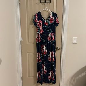 Short sleeve long stretchy blue dress